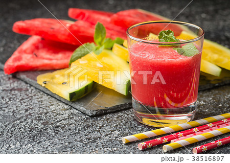 Glass of fresh watermelon juice 38516897