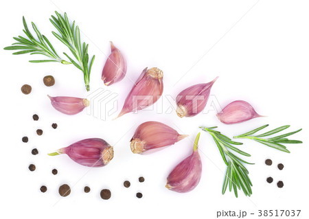 garlic with rosemary and peppercorn isolated on garlic with rosemary and peppercorn isolated on 38517037