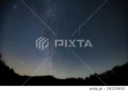 秋の天の川と2つのふたご座群流星 秋の天の川と2つのふたご座群流星 38520650
