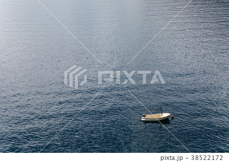 white boat with oars berth white boat with oars berth 38522172