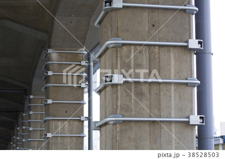 橋脚の補強工事 橋脚の補強工事 38528503