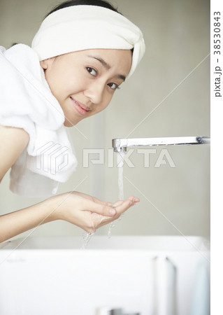 女性　ビューティーイメージ 38530843