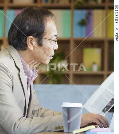 ビジネス 働くシニア ビジネス 働くシニア 38531159