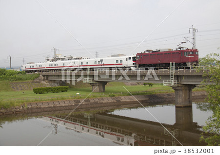 キヤE193 Easti-D　検測車　久根別駅付近にて 38532001