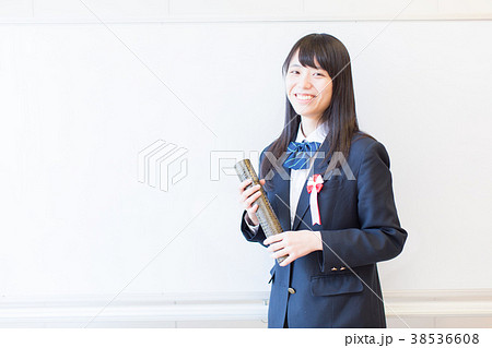合格した女子高生 38536608