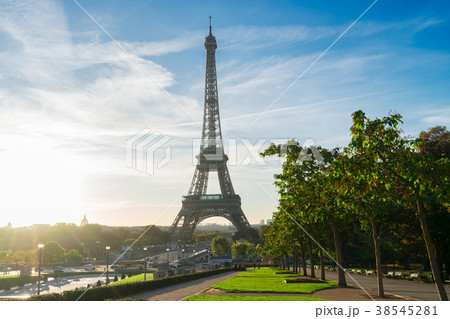 eiffel tour and from Trocadero, Paris 38545281