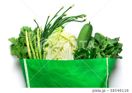 green grocery bag of mixed green vegetables green grocery bag of mixed green vegetables 38546116