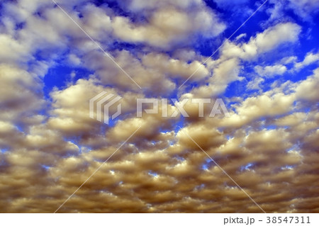 cloudy on blue sky for background 38547311