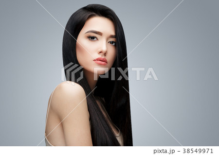 Brunette asian girl with long straight hair 38549971