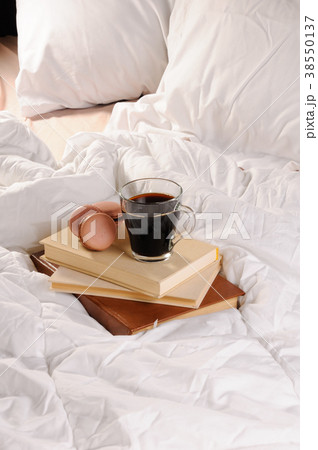 Morning cup of coffee and Macaroons cake Morning cup of coffee and Macaroons cake 38550137