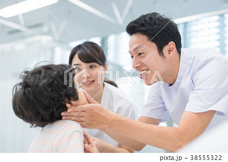 小児科　医療イメージ 38555322