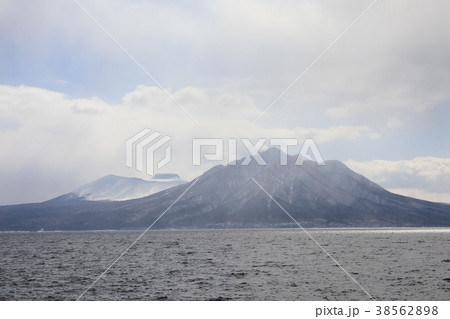 風不死岳と樽前山。 風不死岳と樽前山。 38562898