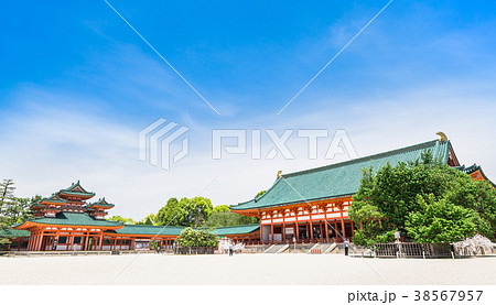 京都　平安神宮　大極殿と白虎楼 38567957