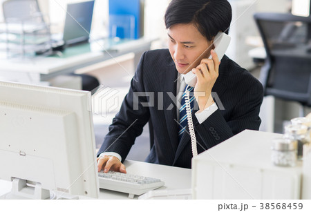 ビジネスマン ビジネスマン 38568459