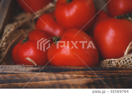 Red ripe tomatoes Red ripe tomatoes 38569764