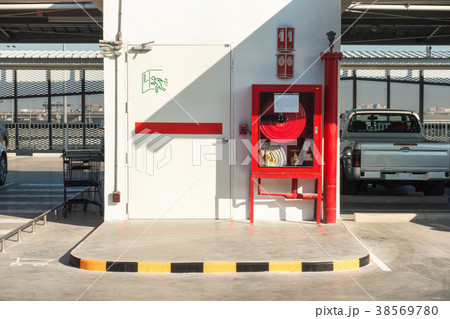Fire protection system and fire exit door  38569780