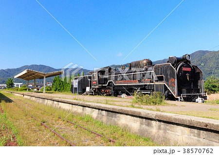 旧大社駅 ホームとSL -和風駅舎の最高傑作- 旧大社駅 ホームとSL -和風駅舎の最高傑作- 38570762