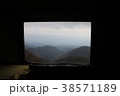 群馬県　赤城山山頂駅記念館窓より　10月 38571189