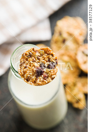 Oatmeal cookies, granola cookies. Oatmeal cookies, granola cookies. 38577129