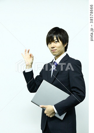 男性社員 (IT, SE, プログラマー, エンジニア) 男性社員 (IT, SE, プログラマー, エンジニア) 38578666