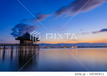 浮御堂の夜明け 浮御堂の夜明け 38580911