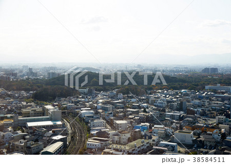 堺市の街並みと仁徳天皇陵 38584511