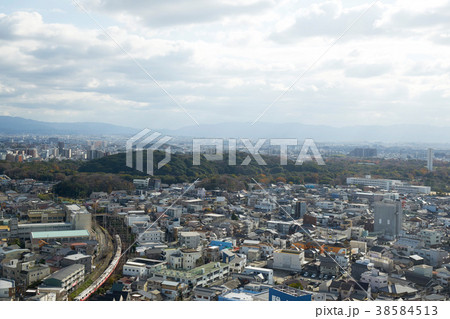 堺市の街並みと仁徳天皇陵 38584513