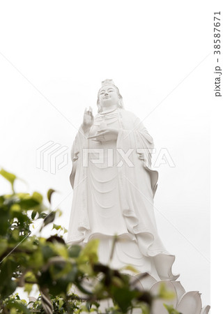Beautiful White Guanyin Bodhisattva. Beautiful White Guanyin Bodhisattva. 38587671