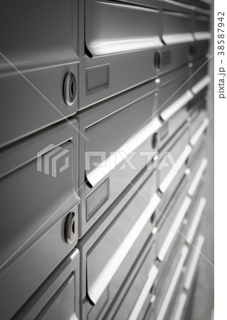 Modern mailboxes 38587942