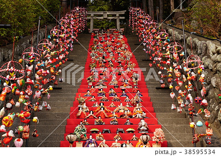 《静岡県》素盞嗚(スサノオ)神社雛段飾り 《静岡県》素盞嗚(スサノオ)神社雛段飾り 38595534