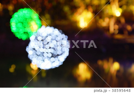 blurry circle light background and texture  38595648