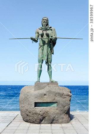 Statue of Anaterve, a Guanche chief or a mencey 38599967