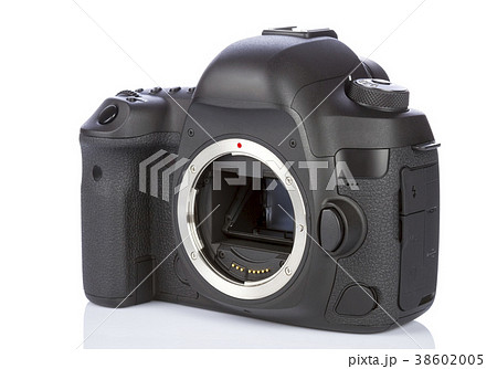 DSLR camera on white 38602005