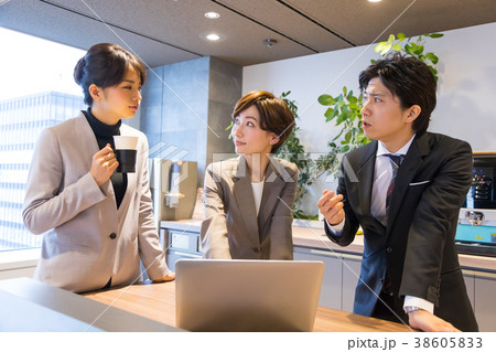 立ちミーティング 38605833