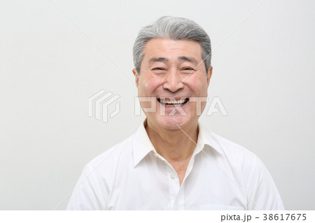 高齢者 老人 男 38617675