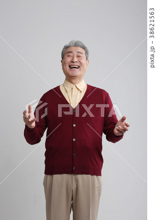 韓国人 中年 高齢者 38621563