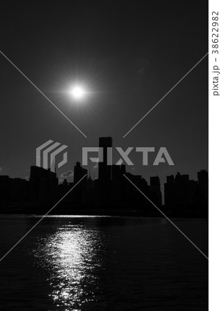 Skyline of the east side of midtown Manhattan Skyline of the east side of midtown Manhattan 38622982