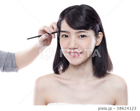メイクアップシーン 38624123