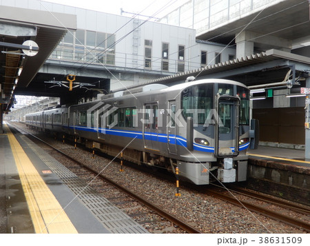 通勤電車 38631509