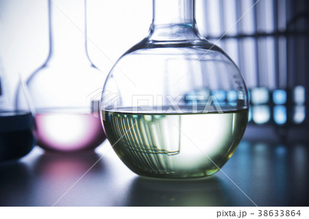 研究　実験　シルエット 38633864