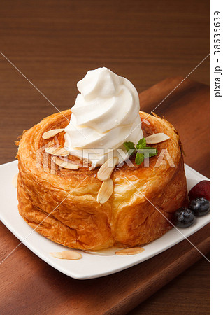 デニッシュ 38635639