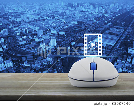 Cinema online concept 38637540