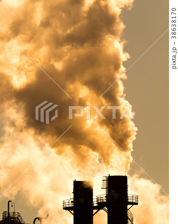 稼働中のコンビナート 稼働中のコンビナート 38638170
