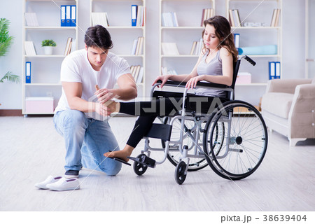 Patient undergoing rehabilitation recovery 38639404