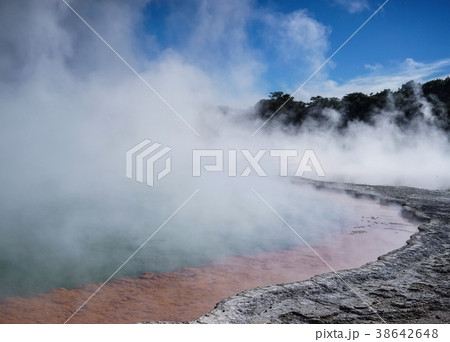 Champagne Pool in Waiotapu, New Zealnd Champagne Pool in Waiotapu, New Zealnd 38642648
