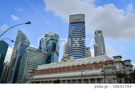 Modern buildings in Singapore 38642784