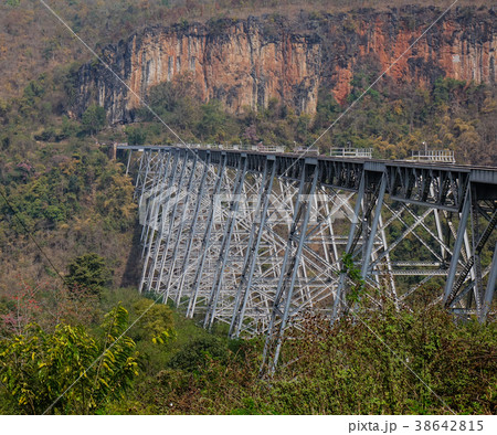 Goteik viaduct in Nawnghkio, Myanmar 38642815