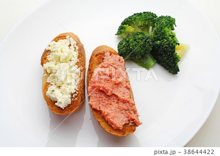 フランスパン　オープンサンド 38644422