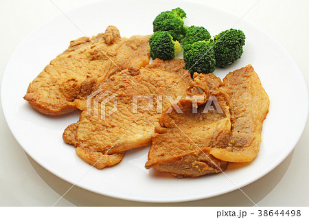 豚肉の味噌焼き 豚肉の味噌焼き 38644498