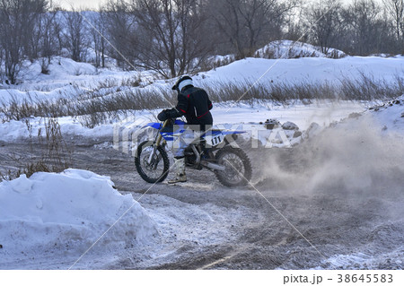 Sportsman racer man fulfills a fast ride Sportsman racer man fulfills a fast ride 38645583